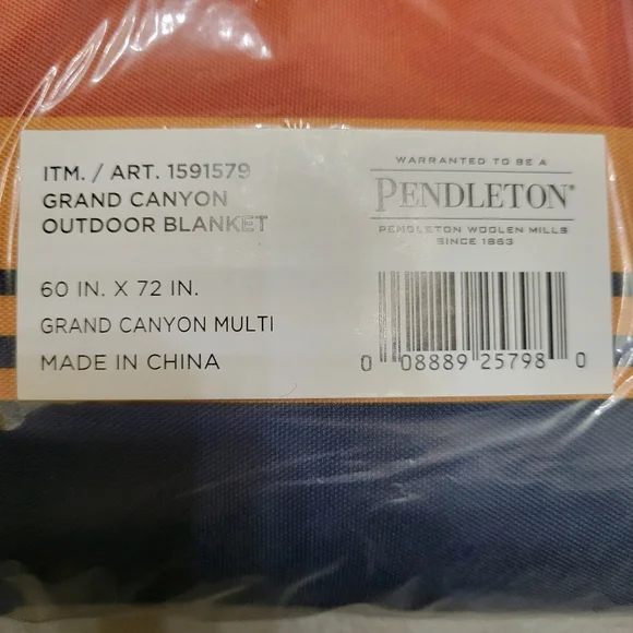 💙🧡PENDLETON PACKABLE BLANKET PICNIC MATT [NWT]💙🧡Grand Canyon Multi - Picture 8 of 14
